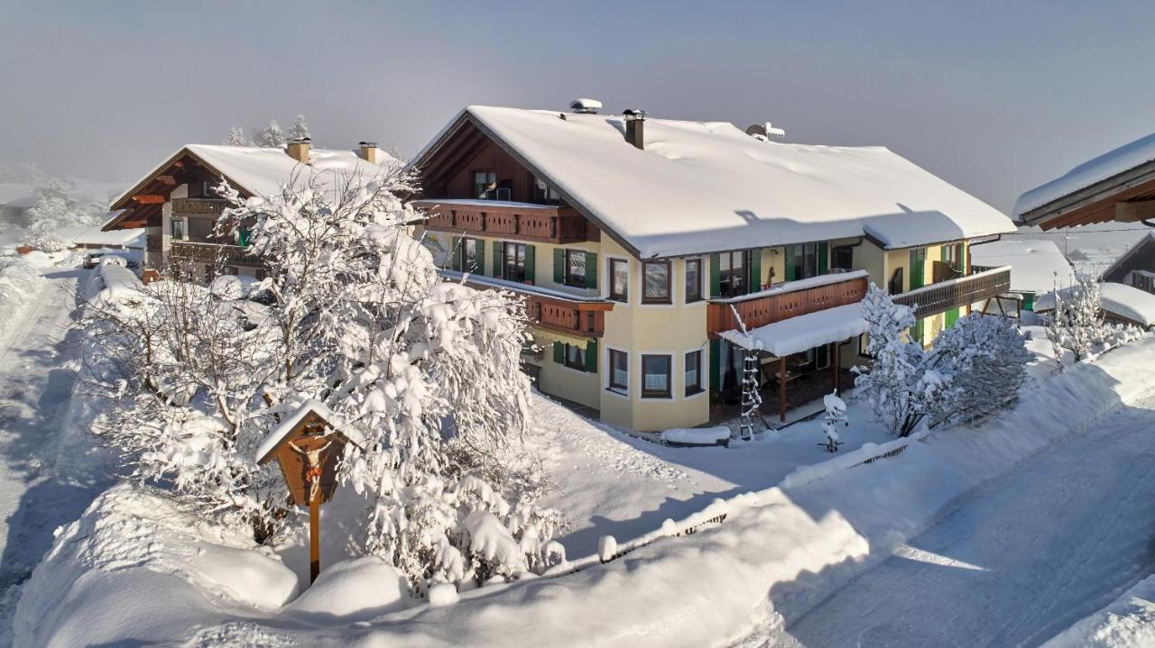 מלון באד קוהלגרוב Gaestehaus Alpina מראה חיצוני תמונה